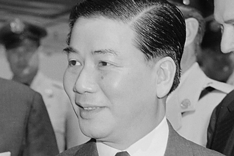 Ngo Dinh Diem merupakan presiden pertama Vietnam Selatan yang memimpin pada periode 1955-1963.