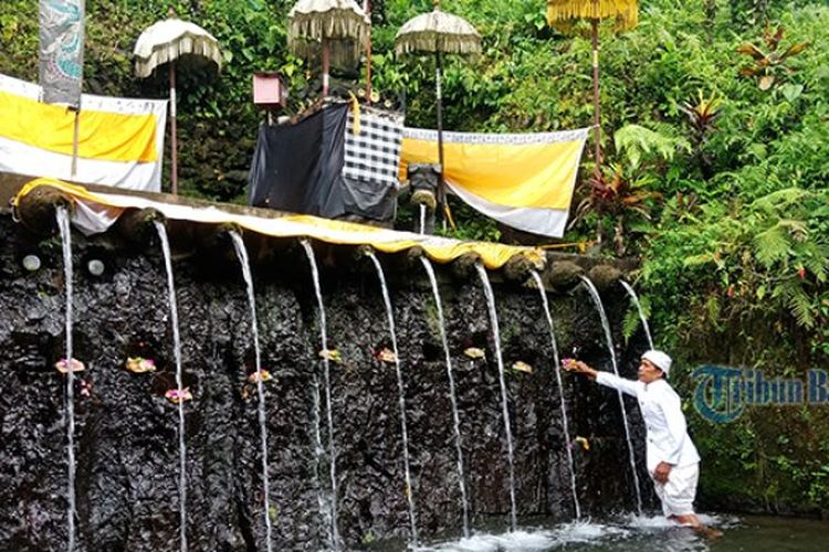 Pancoran Solas di Bangli, Bali. 