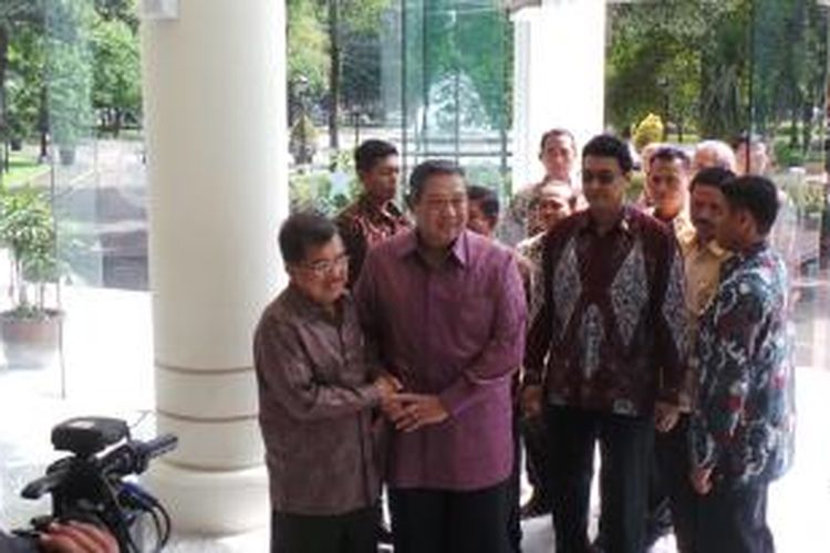 Wapres Jusuf Kalla menyambut Presiden RI keenam Susilo Bambang Yudhoyono di Kantor Wapres
