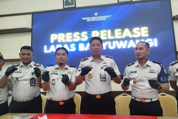 2 Napi Selundupkan 27 Paket Narkoba ke Lapas Banyuwangi, Modus Dilempar dari Luar Tembok