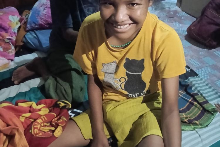 Veronika Oni, Remaja Asal NTT Melawan Tumor Otak di Usia 15 Tahun