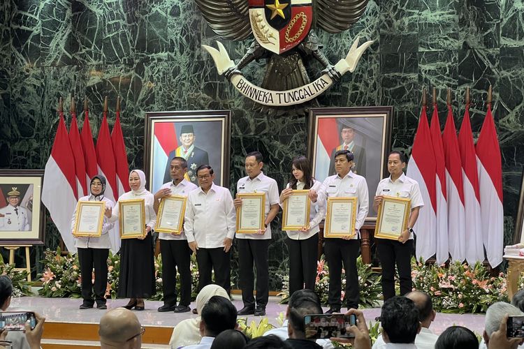HUT Jakarta Ke-499, Pramono Terima 499 Sertifikat Aset Senilai Rp 22,2 Triliun
