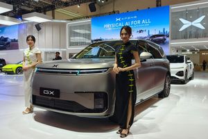 Intip Kecanggihan XPeng GX, SUV Premium 6 Kursi Berteknologi AI
