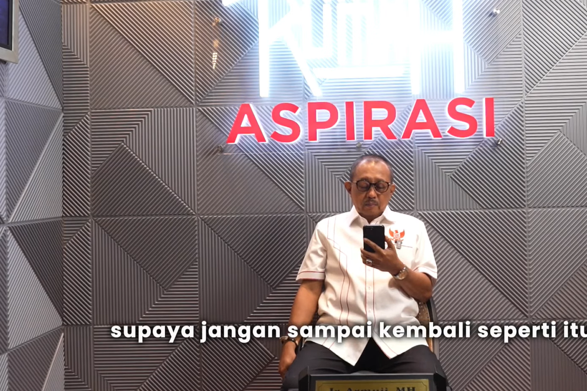 Tangkapan layar Wakil Walikota Surabaya saat menghubungi Camat Pabean Cantikan, Muhammad Januar Rizal melalui panggilan telepon, Kamis (24/7/2025).