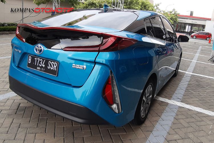 Toyota Prius PHEV GIIAS 2019