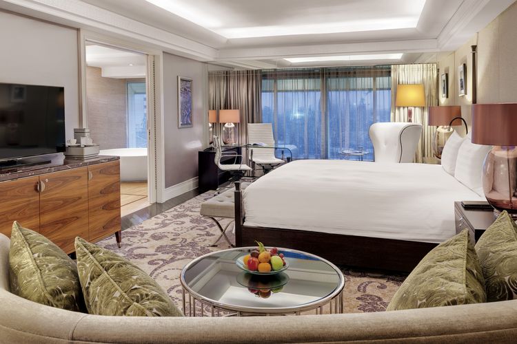 Grand executive deluxe room di Hotel Indonesia Kempinski Jakarta.