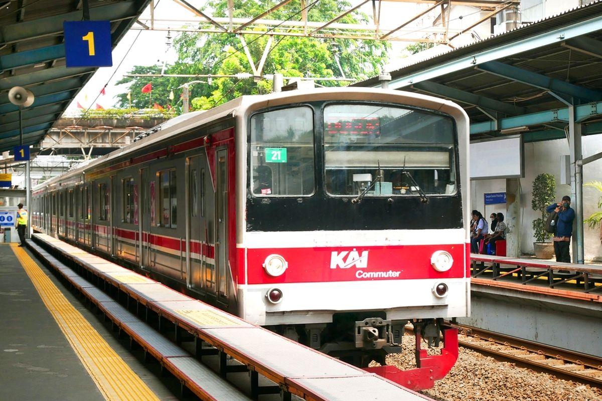 Ilustrasi kereta KRL Commuter Line yang dioperasikan oleh PT KAI Commuter.