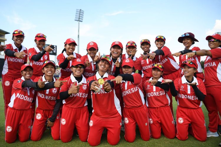 Timnas cricket U19 Indonesia putri berhasil menutup debut dengan penampilan cemerlang seusai menang atas Zimbabwe di Piala Dunia U19.