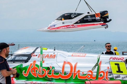 Keindahan Danau Toba Bikin Kagum Juara Dunia F1 Powerboat 