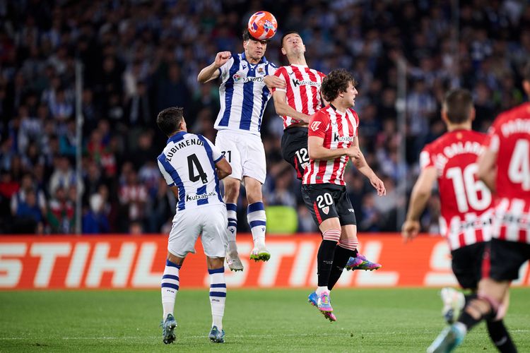 Foto: Chelsea vs Real Sociedad: Oyarzabal Kembali, Xabi Alonso Reuni yang Meriah