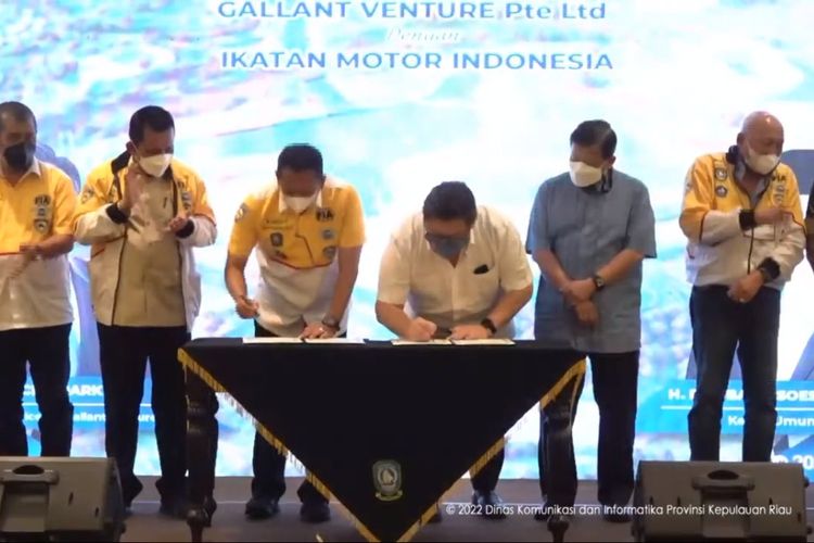 Penandatanganan MoU Ikatan Motor Indonesia (IMI) dengan Gallant Venture Pte Ltd untuk pembangunan Bintan International Circuit