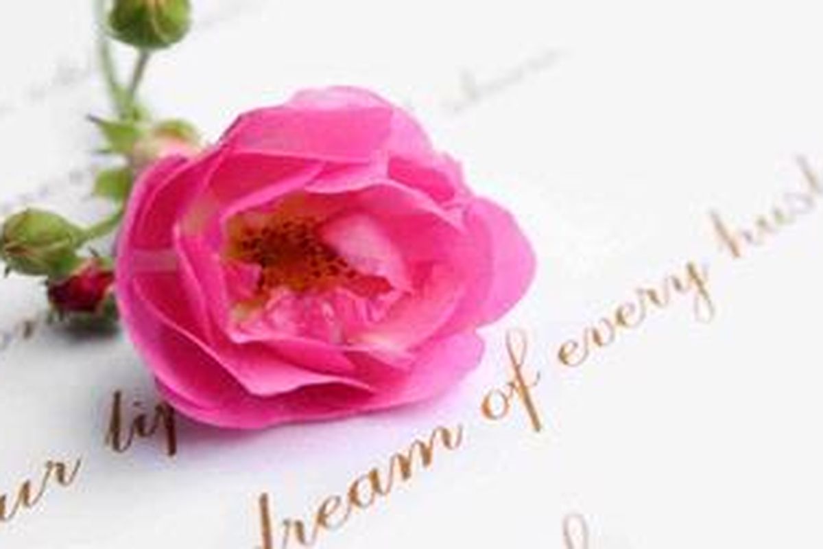 Ada beberapa hal yang harus diperhatikan ketika menulis surat cinta untuk pasangan Anda