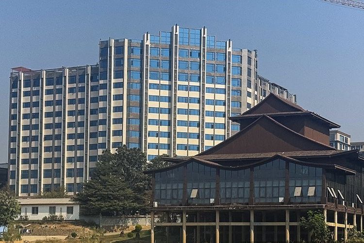 Pemandangan Kota Shwe Kokko yang menjadi markas penipuan daring atau online scam di Myanmar, saat difoto pada 14 Februari 2025.