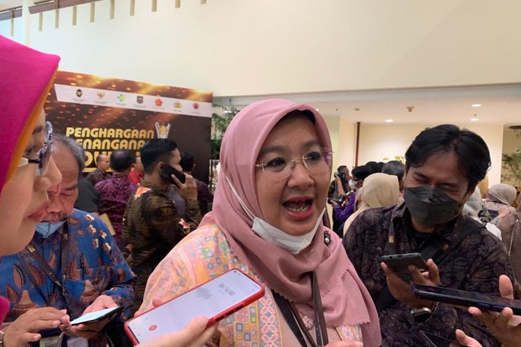 Kepala Biro Komunikasi dan Pelayanan Publik Kemenkes, Siti Nadia Tarmizi usai acara Penghargaan PPKM Award di Gedung Dhanapala Kementerian Keuangan, Jakarta, Senin (20/3/2023). 