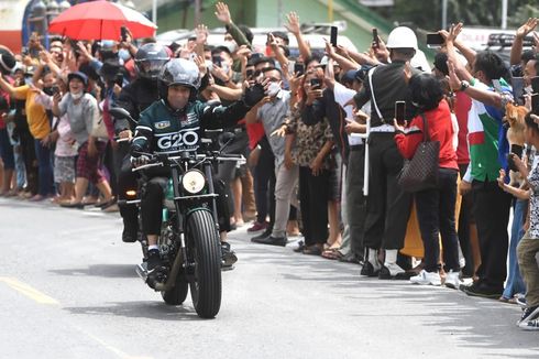 Aksi Jokowi Naik Motor di Sumut Dikritik, Ini Tanggapan Kemensetneg