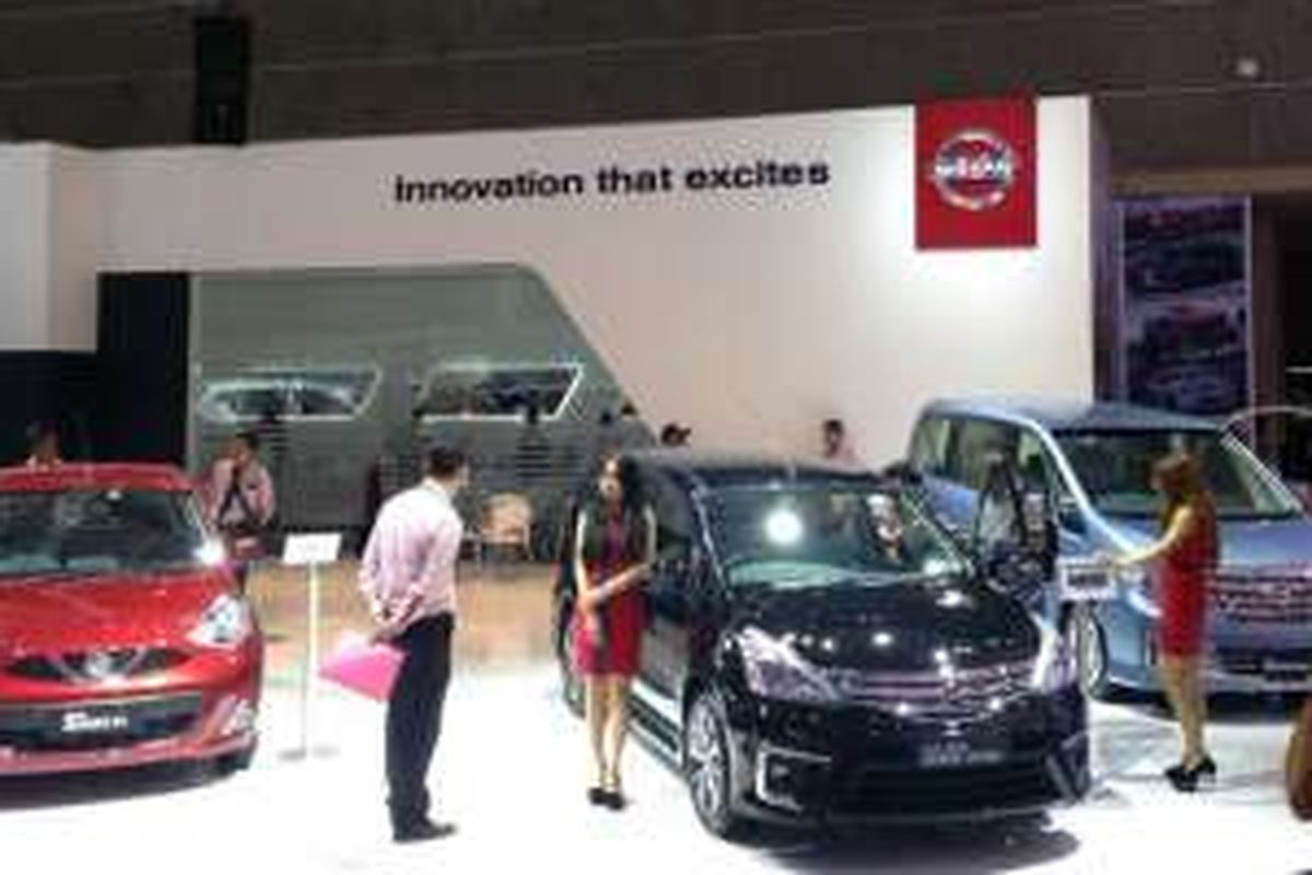 Stan Nissan di Indonesia International Motor Show (IIMS) 2016.