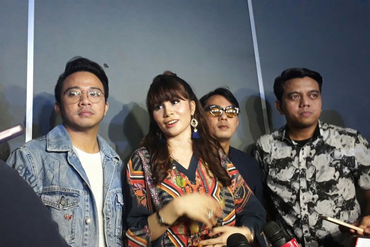 Band Geisha usai mengisi acara Buka Bersama Musica Studios di Gedung SMESCO, Pancoran, Jakarta Selatan, Rabu (14/6/2017).