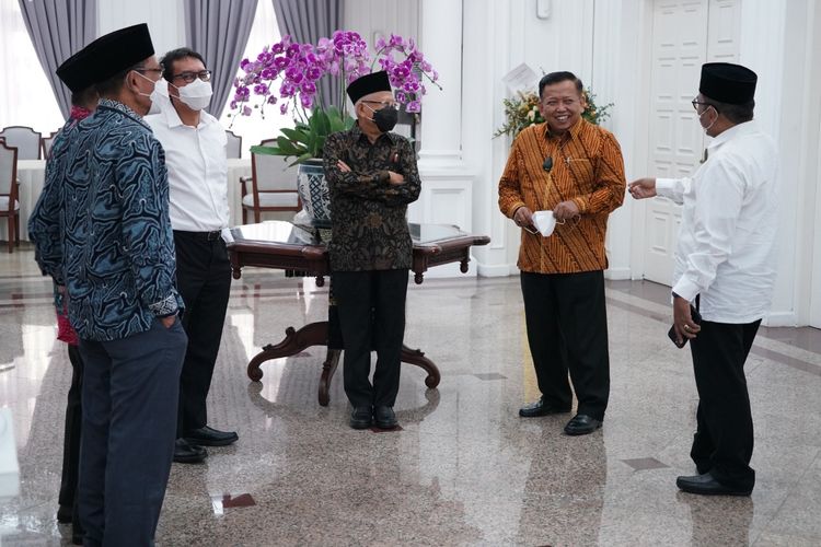 akil Presiden Ma'ruf Amin saat menerima audiensi pimpinan Center for Terrorism and Radicalism Studies di Kediaman Resmi Wapres, Jakarta, Selasa (23/8/2022).