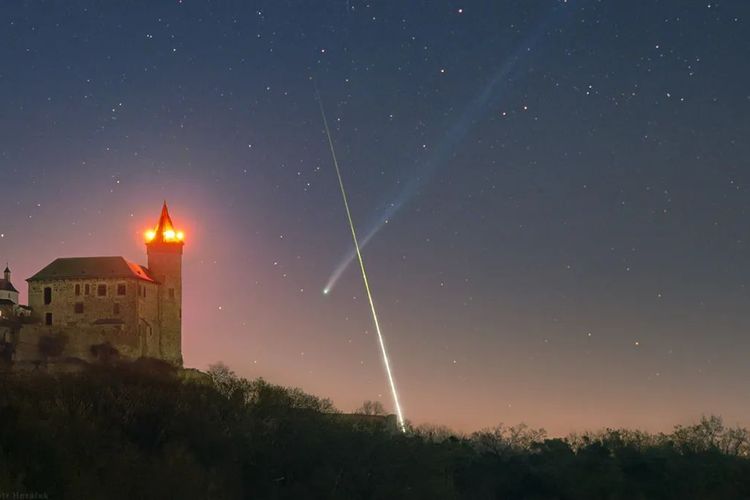 Momen Langka: Meteor 