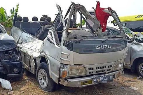 Terungkap Fakta Seputar Minibus yang Kecelakaan di Tol Cipali 