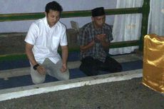 Jelang Pemilu, Caleg dan Pebalap Moreno Ziarah ke Makam Leluhur 