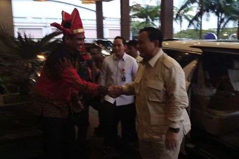 Prabowo Gelar Pertemuan Tertutup Bersama Bobby Nasution, Bantah Mau Bahas Pilpres