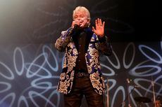 Lirik dan Chord Lagu Here I Am - Air Supply