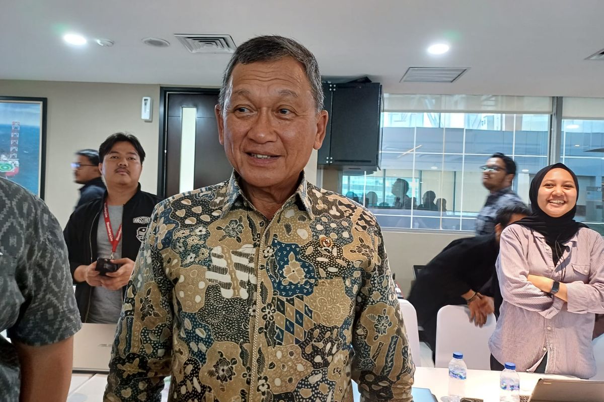Menteri ESDM Arifin Tasrif di Kantor Direktorat Jenderal Minyak dan Gas Bumi, Kuningan, Jakarta, Jumat (16/2/2024).