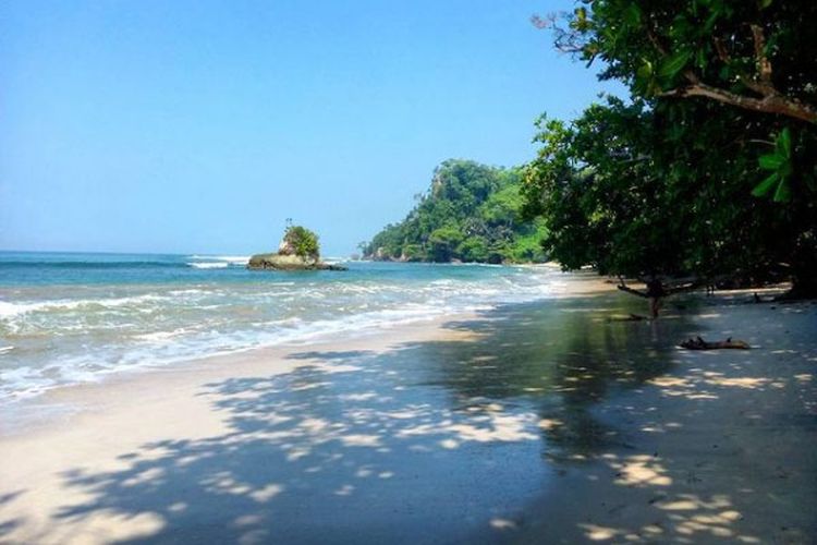 Pantai Rancah Babakan Nusakambangan.