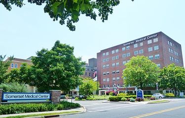 Somerset Medical Center, tempat Charles Cullen melakukan 13 pembunuhan selama setahun pada 2002.
