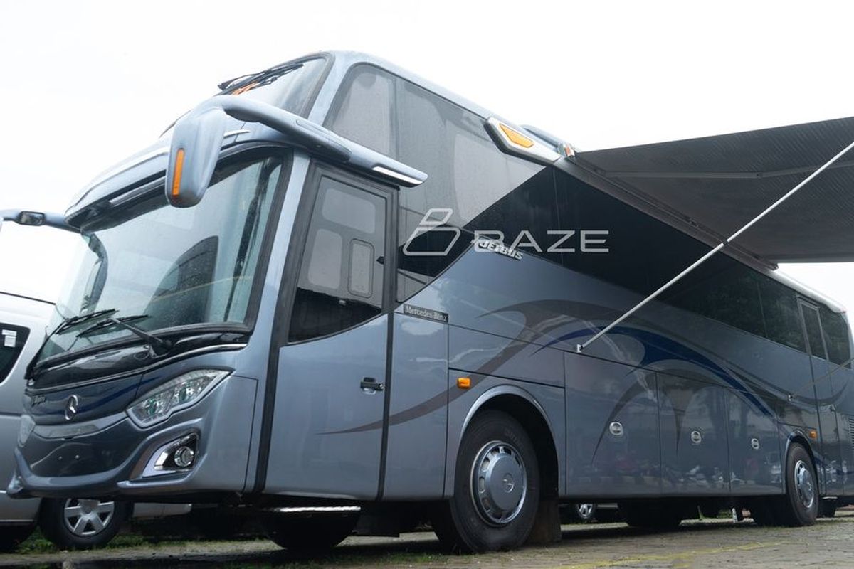 Bus besar dengan kabin mewah racikan Baze