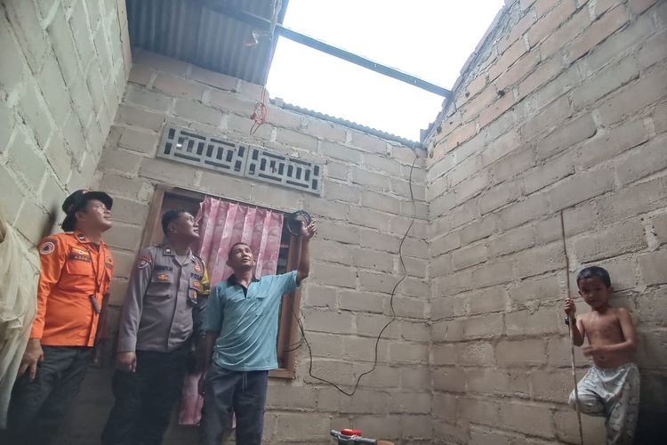 Gedung Sekolah dan Puluhan Rumah Warga di Bangka Rusak Diterjang Puting Beliung