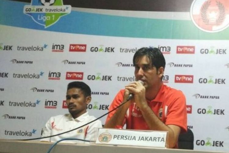 Pelatih Persija Jakarta, Stefano Cugurra alias Teco, dalam jumpa pers pascalaga Liga 1 melawan Perseru Serui di Stadion Patriot, Bekasi, 13 Juni 2017.
