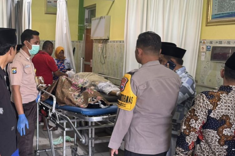 Tabrak Pembatas Jalan, Dua Bersaudara di Pamekasan Tewas 