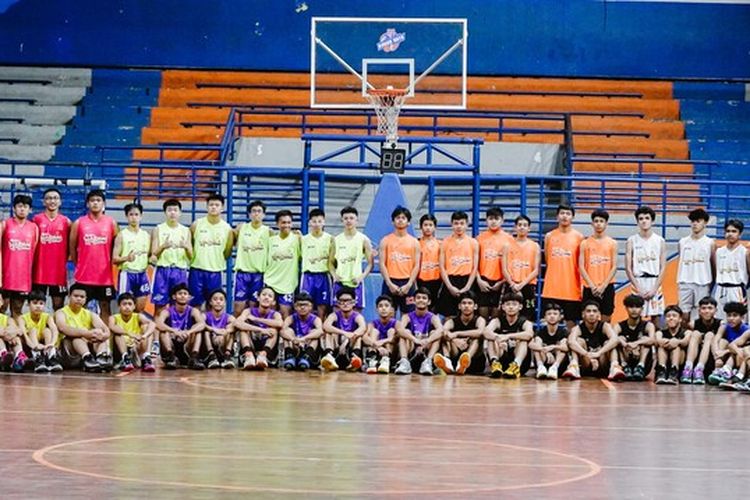 Kompetisi bola basket King of Ramadan Volume 3 diselenggarakan Handlekuy Basketball Development.