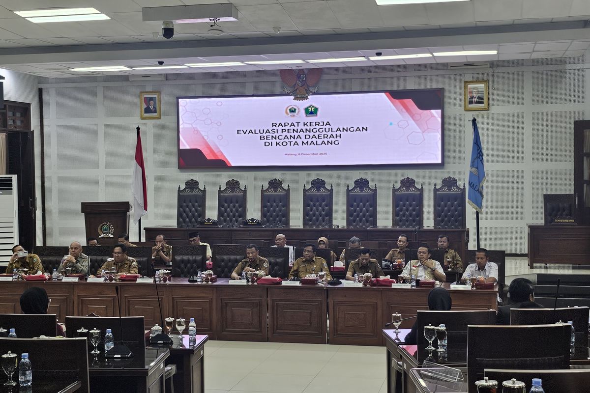 Dialog DPRD Kota Malang dan Pemkot Malang dalam rangka penangan banjir Kota Malang.