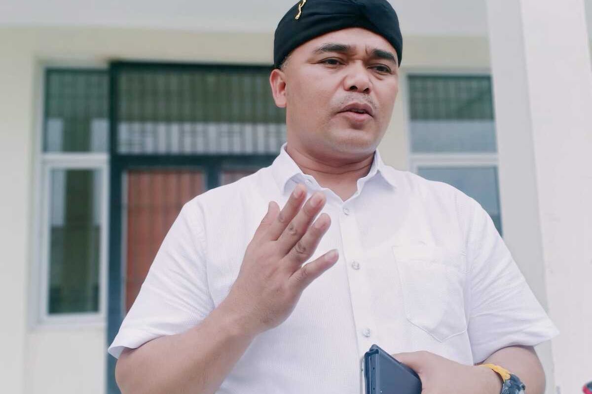 Ketua DPRD Kabupaten Bandung bantah Desa Sugih Mukti, Kecamatan Pasirjambu, Kabupaten Bandung, Jawa Barat merupakan salah satu Desa rawan pangan. Sebelumnya Bupati Bandung mengatakan di Wilayahnya ada 20 Desa rawan pangan, salah satunya Desa Sugih Mukti
