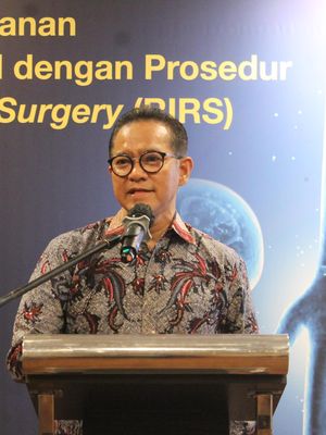 Prof. Dr. dr. Nur Rasyid Sp.U(K)