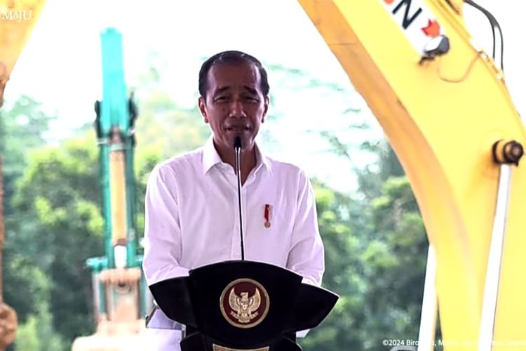 Presiden Joko Widodo  meresmikan dimulainya pembangunan atau groundbreaking Paralympic Training Center di Karanganyar, Jawa Tengah, Jumat (8/3/2024). 