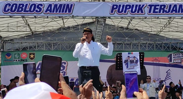 Anies Gaungkan Perubahan dan Singgung Pupuk Bersubsidi Saat Kampanye Akbar di Tulungagung