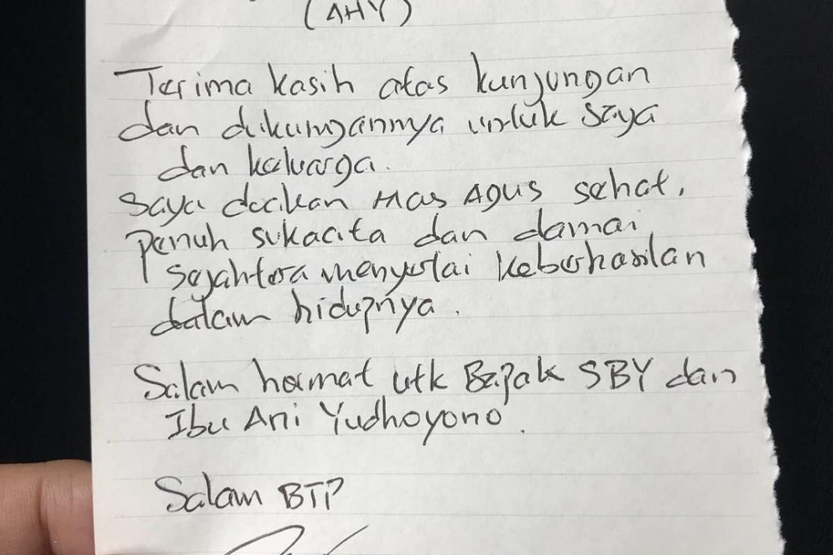 Agus Yudhoyono mengunggah foto tulisan tangan Ahok setelah mengunjungi mantan Gubernur DKI Jakarta itu di Rutan Mako Brimob, Selasa (17/10/2017).