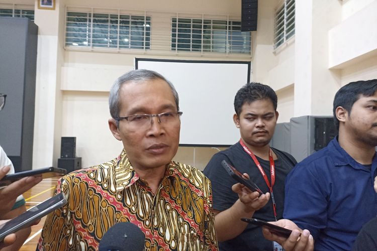 Wakil Ketua KPK, Alexander menyatakan telah menemukan sejumlah transaksi mantan Kepala Bea Cukai Makassar, Andhi Pramono yang diduga sebagai gratifikasi, Rabu (17/5/2023).