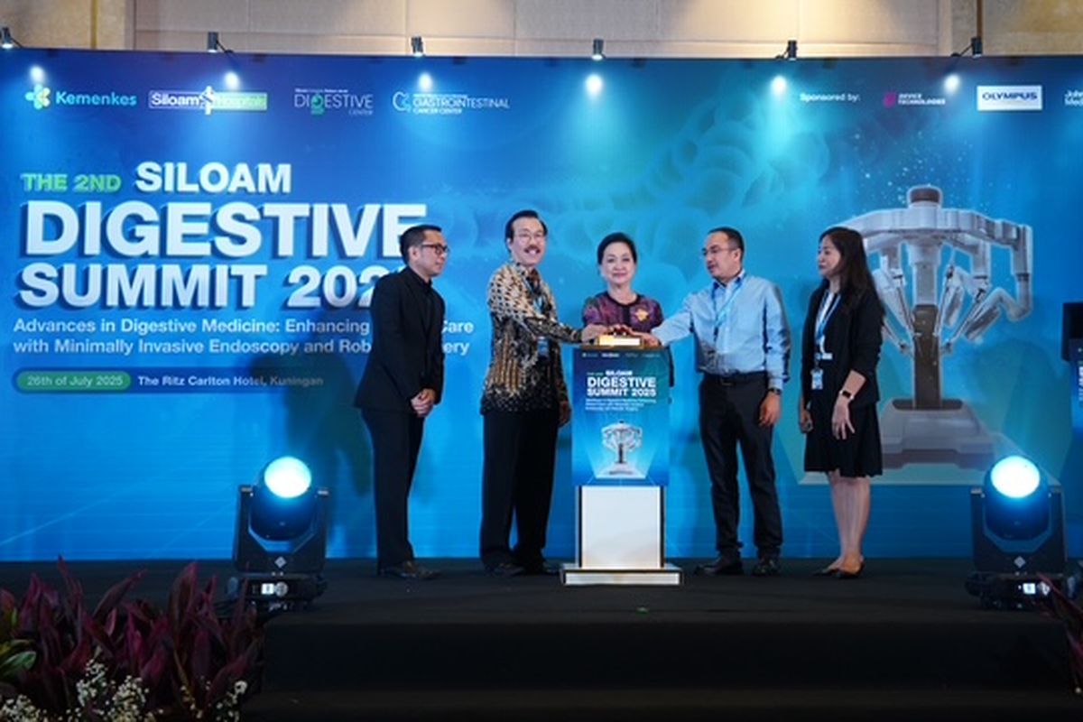 Peresmian acara Siloam Digestive Summit 2025 yang digelar oleh Siloam Hospitals di Ritz-Carlton Kuningan, Jakarta, Sabtu (26/7/2025).       