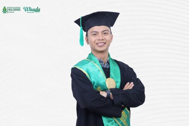 Kisah Yuda, Kerja Serabutan hingga Bersihkan Rumah Dosen, Kini Lulusan Terbaik FTIK UIN Walisongo