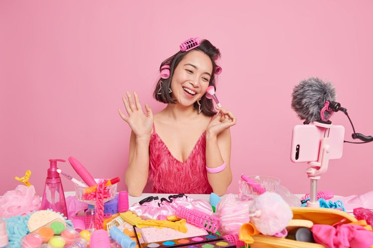 5 Zodiak yang Dikenal Punya Positive Vibes, Ada Kamu?