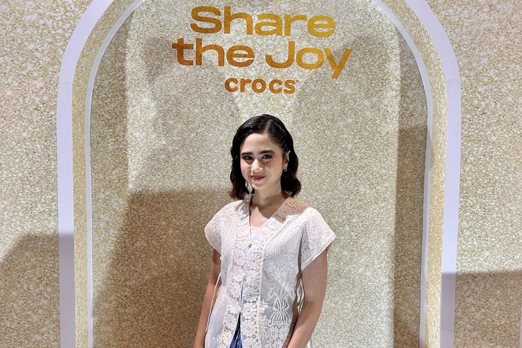 Cara Tissa Biani Padu Padan Sepatu dan Baju untuk Acara Bukber