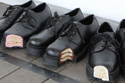 Perhatikan, Kira-kira Ini Sepatu atau Kue?