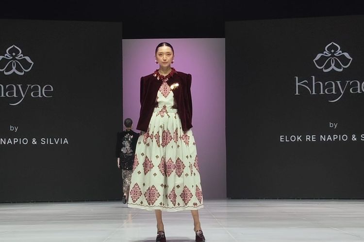Koleksi KHAYAE di IFW 2026 Padukan Velvet dan Payet, Berdayakan Lansia dalam Pembuatannya