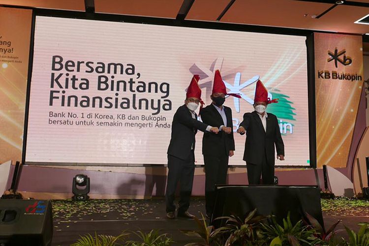Peluncuran nama dan logo baru KB Bukopin di Makassar Sulawesi Selatan, Selasa (23/3/2021).