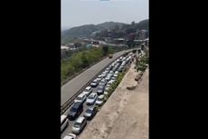 VIDEO: Macet Panjang di India Usai Negara Bagian Cabut Syarat Wajib Tes PCR